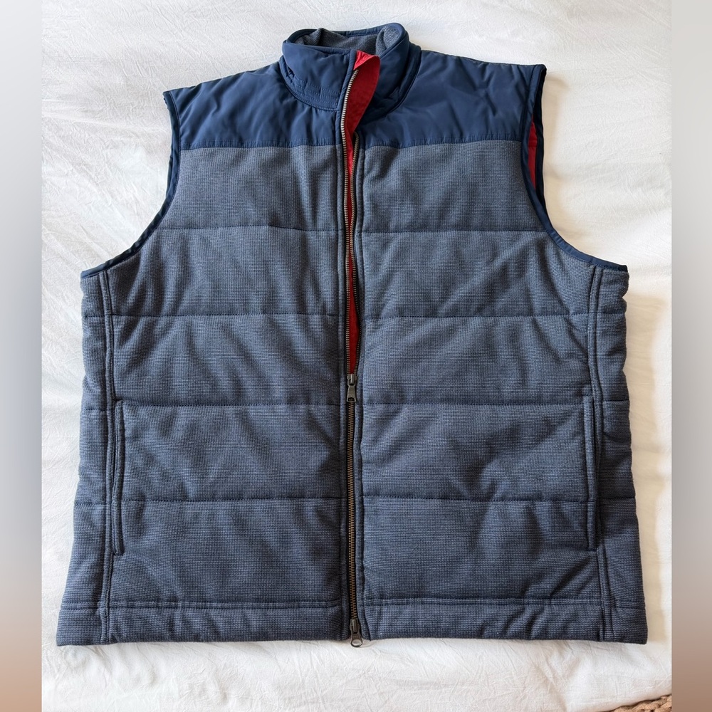 Banana Republic Quilted Navy and Gray Puffer Vest